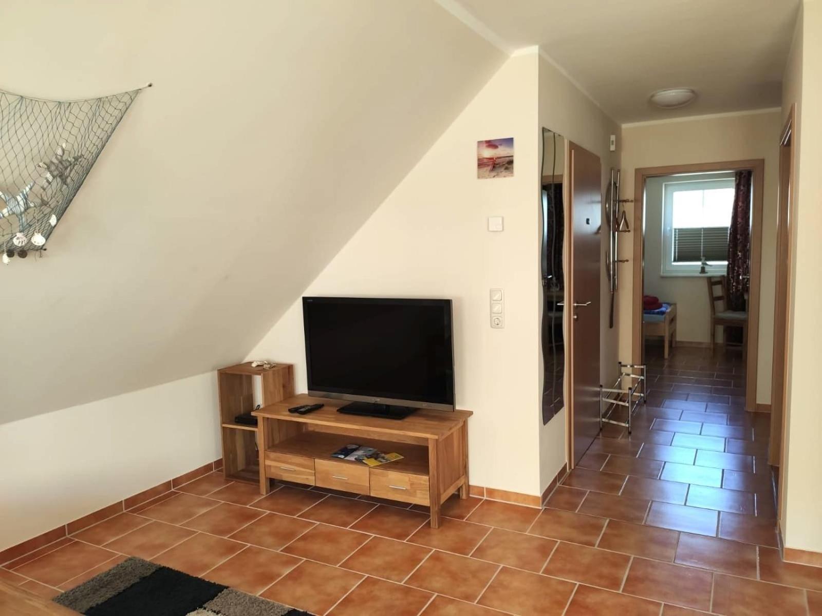 Ferienwohnung Ostseezeit - In Ruhiger Lage Nienhagen  Exterior foto